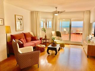 Luxury sea view & beach living - 0
