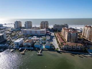 Waterfront Suite Heated Pool 2 mins 2 beach - 8