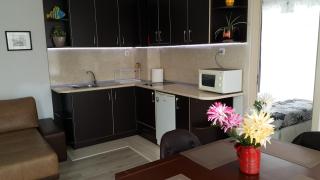 Kraybrezhna Apartment - 5