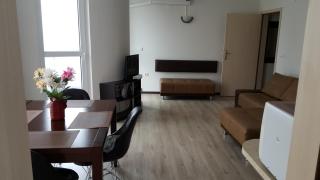 Kraybrezhna Apartment - 1