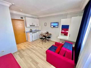 Deluxe Vista Suit Hotel Taksim - 3