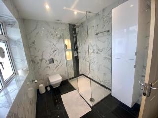 Raj Rentals - Birmingham - 2