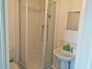 2 bed Flat near Corby Town Centre - Corby - 4