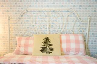 Bright and Quiet Bedroom near Subway, Koreatown and UofT - 5