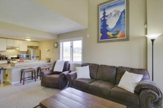 Walk to Ski Lifts Mtn-View Granby Retreat! - Granby - 6