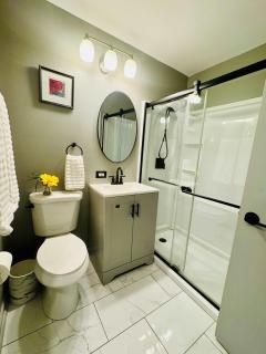 Fox Loft Above the Bars Below the Stars - 7