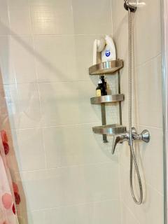 Double bedroom With Share bathroom in apartment Best location for tourists - Misraħ Il-Barrieri - 1