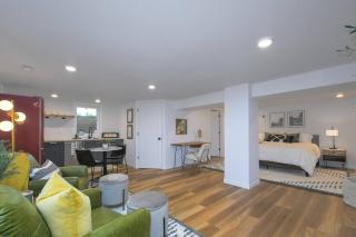 Bright & Modern Basement Apartment Dt N'hood - Vancouver - 8