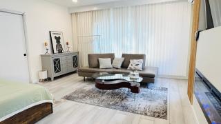 Fancy private home - - 8