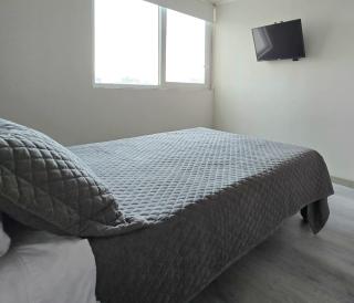 Moderno apartamento full equipado, estacionamiento privado y cercano al metro - Santiago - 1