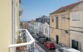 Sunny Lisbon Gem - 0