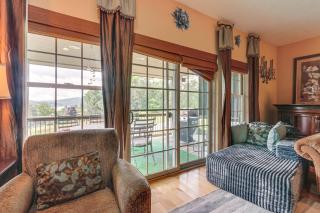 1 Mi to Wisp Resort Hot Tub Haven in McHenry! - McHenry - 3