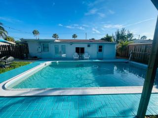 Cozy Pool-House with 3 bedrooms-2 bathrooms - 6