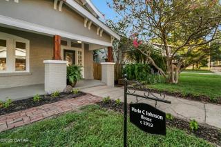 Campbell Street Charm - Jackson - 9