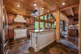 The Hideaway On Little Jay Log Home - 3