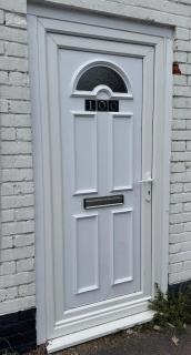 Self-contained studio flat - Southampton - 3
