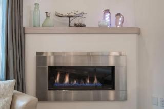 Christina Lake Lakefront, Hot Tub, Amazing Views - 1