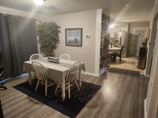 Cozy Home 3 miles from I95 and Downtown - 3