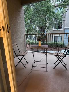 Stylish 2BR Condo with Amenities Near Six Flags - 3