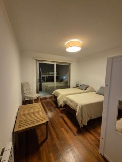 Amplio y Exclusivo frente al lago - 6