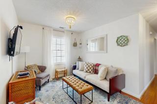 The Canopy Loft - 9