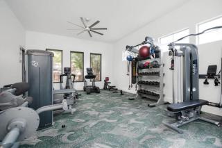 Boulevard Stays Tranquil 1BR King Suite Pool Parking Gym 03 - 7