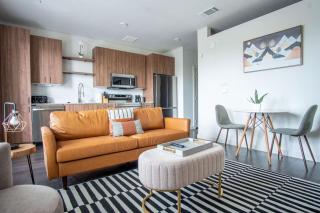 Boulevard Stays Comfortable 1BR Suite w Pool Parking Gym 04 - 0