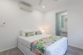 Luxury on Mudlo, 4 bedroom luxury home with heated pool - Port Douglas - 3