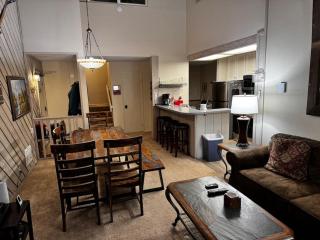 Mammoth Lakes Crestview Condo #50 - 7