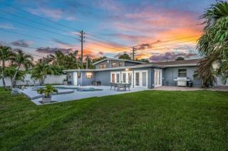Private Resort Home with Pool & Hot Tub - 9
