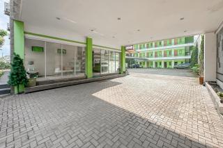 Hotel Cemara Hijau Mitra RedDoorz - Bandung - 0