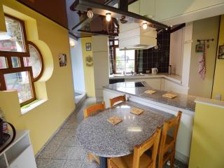 Spacious Farmhouse, Libramont - Libramont - 3