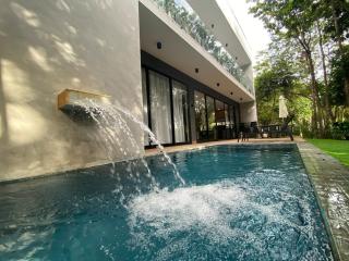 Casa de luxo com piscina e 5 suites - 1