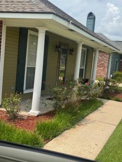 Prairieville Retreat 3-bedroom house - 1