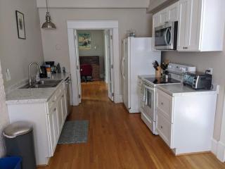 Luxurious 1br In Grand Old Home - Durham - 1