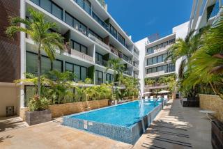 Perfect Studio Steps from 5th Avenue and the Beach - 9
