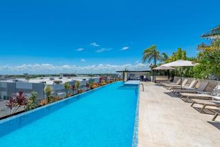 Perfect Studio Steps from 5th Avenue and the Beach - 3