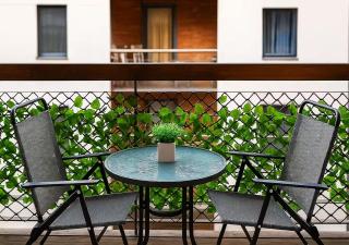 Landvue Stays, Modern, 2 bed apartment with free parking! - 1