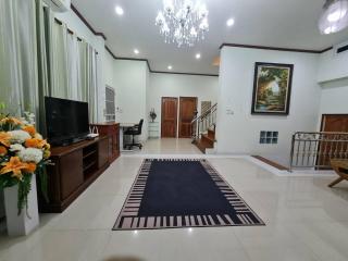 White Home - 4
