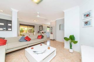 The Jewel of Vic Park 3BD 2BTH - 2