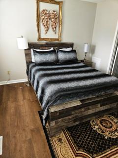 Urban Oasis Retreat in the Southwest! - Huntsville - 2