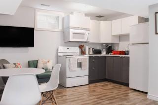 1 Bedroom Studio Close To University Of Guelph - Guelph - 4