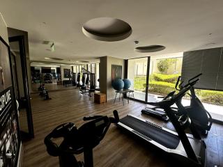 Exclusive Apartment and Best View in Luxury Building - 2