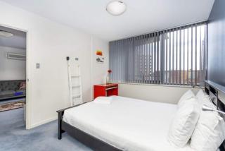 24 Amazing Adelaide Tce 2br 2ba Location - Perth - 6