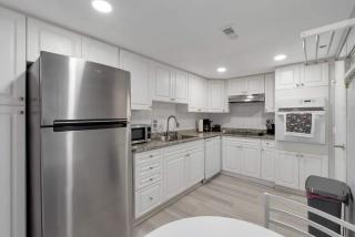 Great Apartment In Hollywood With Side Ocean View! Direct Access To The Beach! 14th Floor - 3