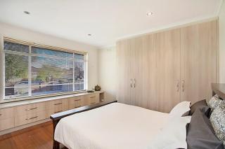 Summer & Winter City Escape - Heatherton - 0