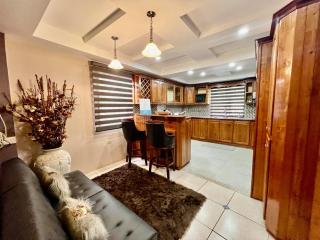 Pineridge Hideaway 1 Bedroom Apartment #1 - 1