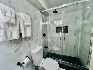 Pineridge Hideaway 1 Bedroom Apartment #1 - Arouca - 1