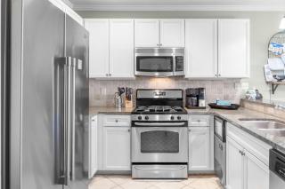 The Whart Unit 505 condo - 5