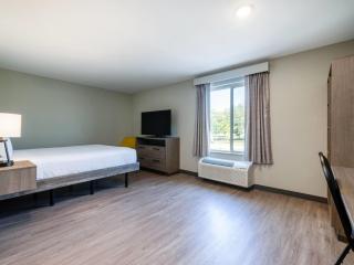 ECHO Suites Extended Stay by Wyndham Houston Pasadena Fwy Pl - Pasadena - 5